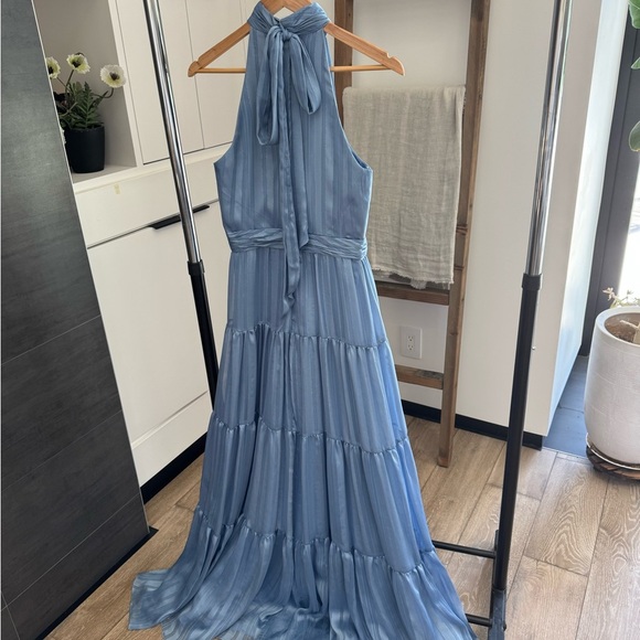 COPY - 🔥🔥🔥Elegant Blue Maxi Dress Like New - Picture 5 of 6